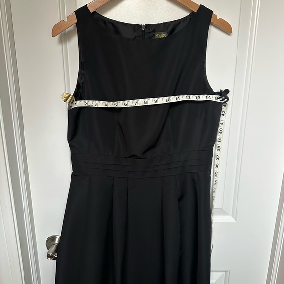 Taylor Black Sleeveless Fit and Flare Dress.  Comfortable, Flattering cut LBD! - Picture 7 of 13